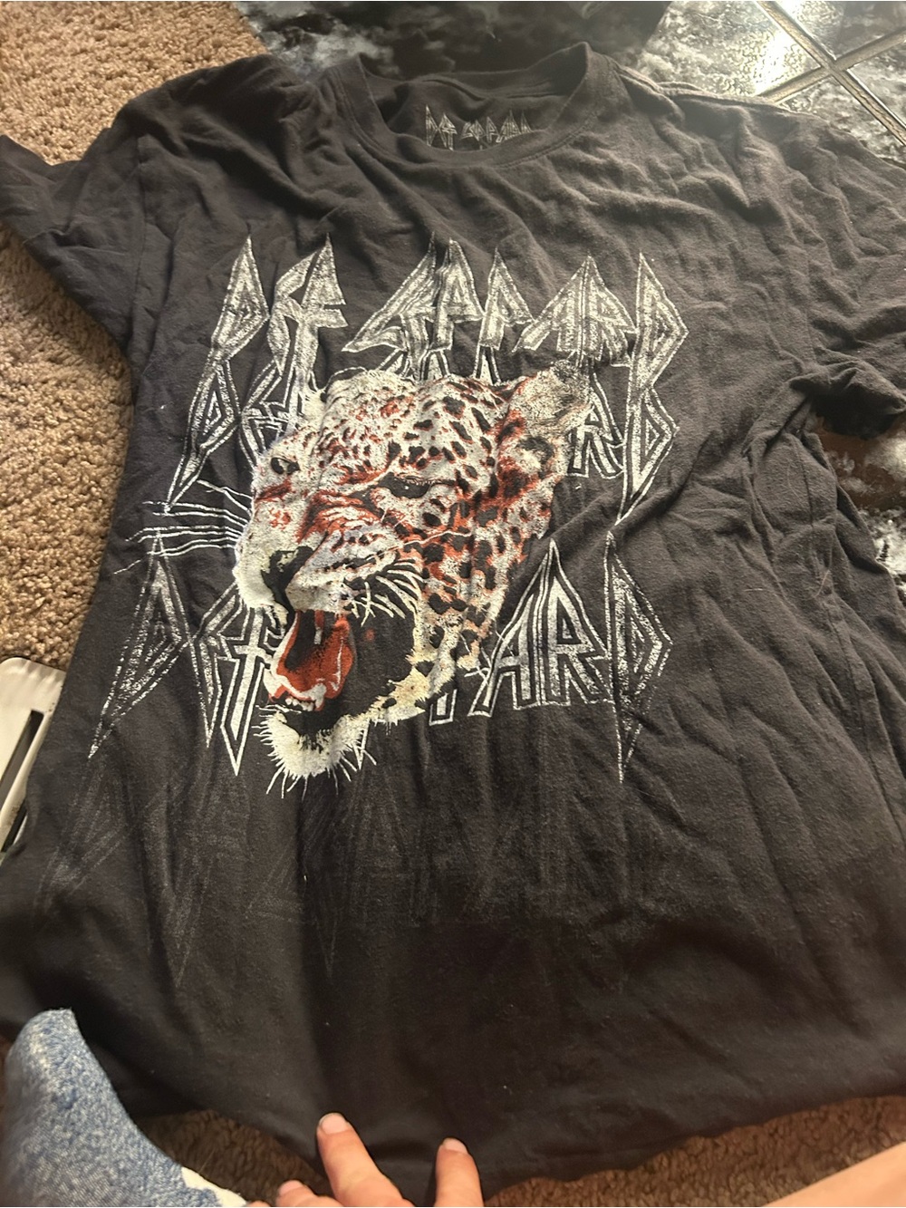 Black def Leopard Graphic Short Sleeve Tee